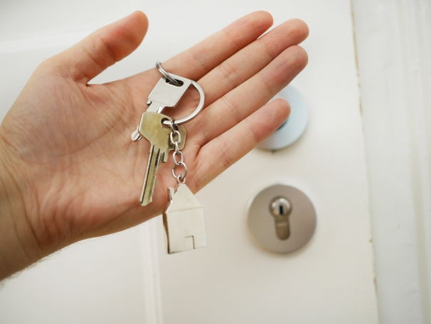 https://EllieM.StopRentingStartOwning.com